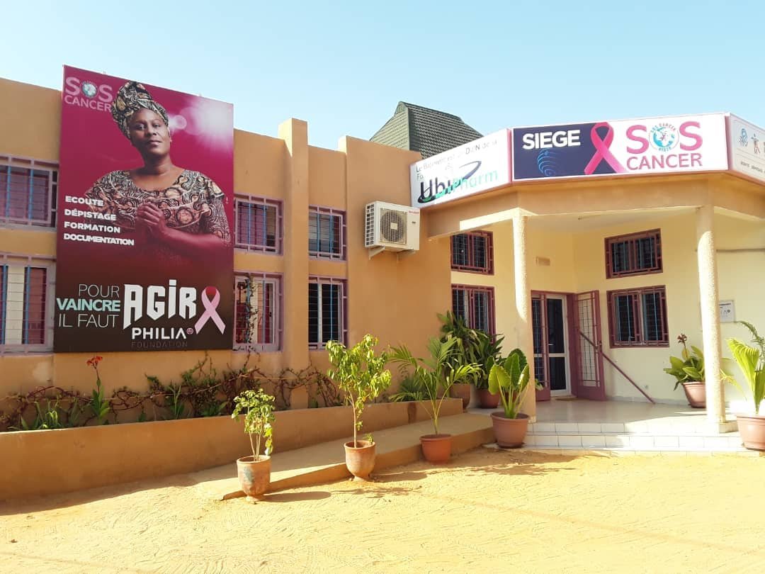 Entrée du siège de SOS Cancer Niger